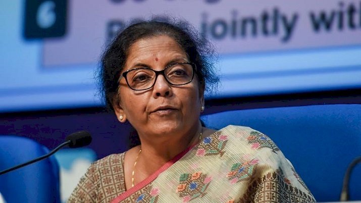 सरकार ने आम आदमी को थोड़ी राहत - 3 महीने तक किसी भी एटीएम से पैसे निकालने पर चार्ज नहीं लगेगा, ITR की तारीख भी 30 जून तक बढ़ाई